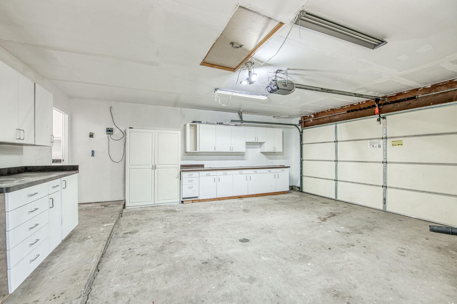 2250 Escalon Ave, Clovis, CA 93611