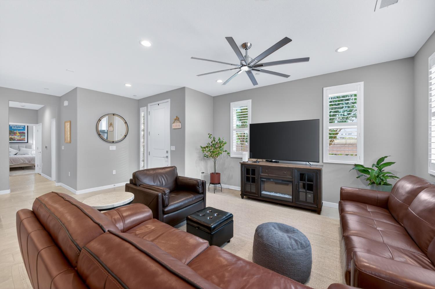 4185 Ryan Ln, Madera, CA 93636