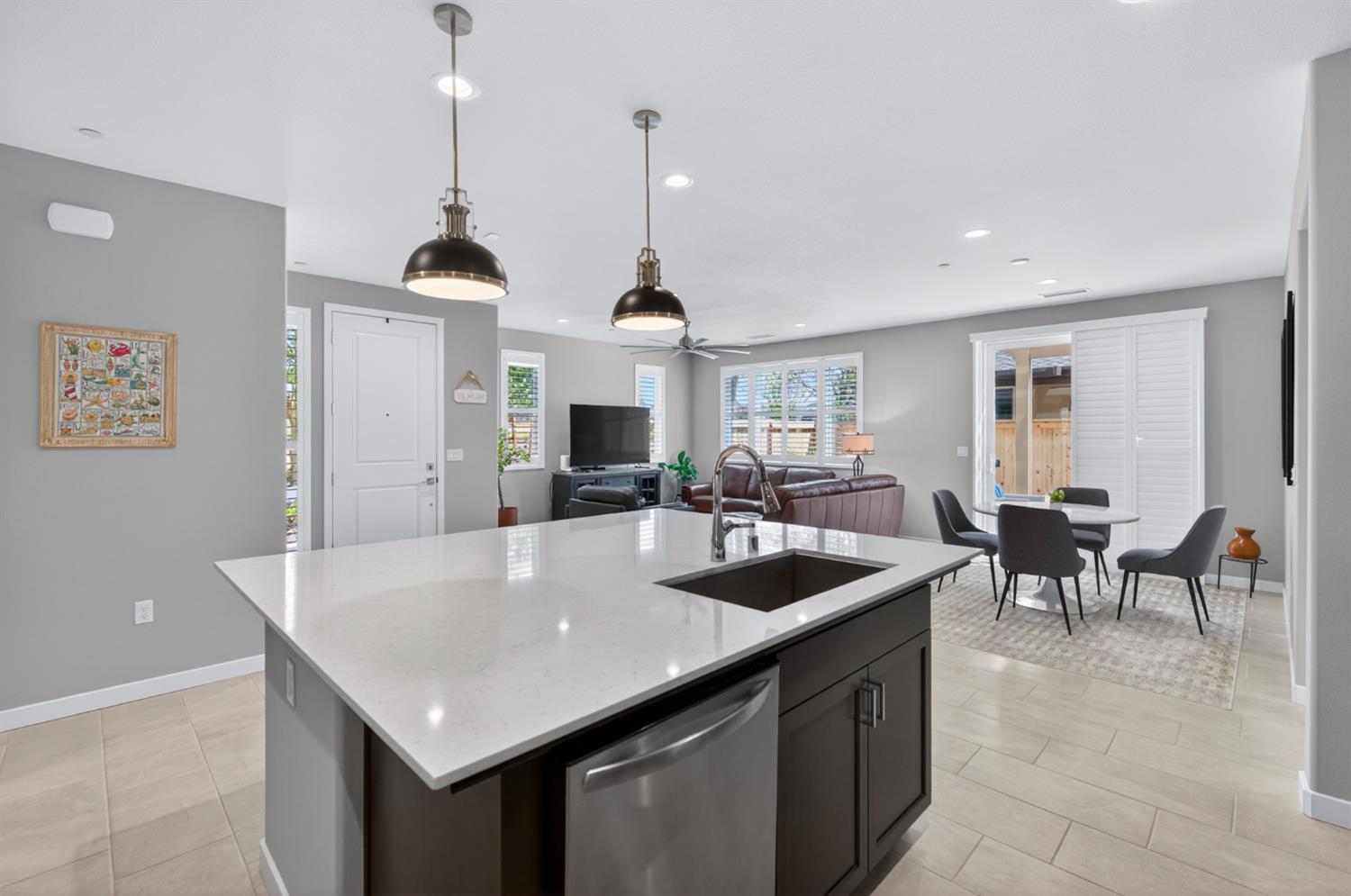 4185 Ryan Ln, Madera, CA 93636