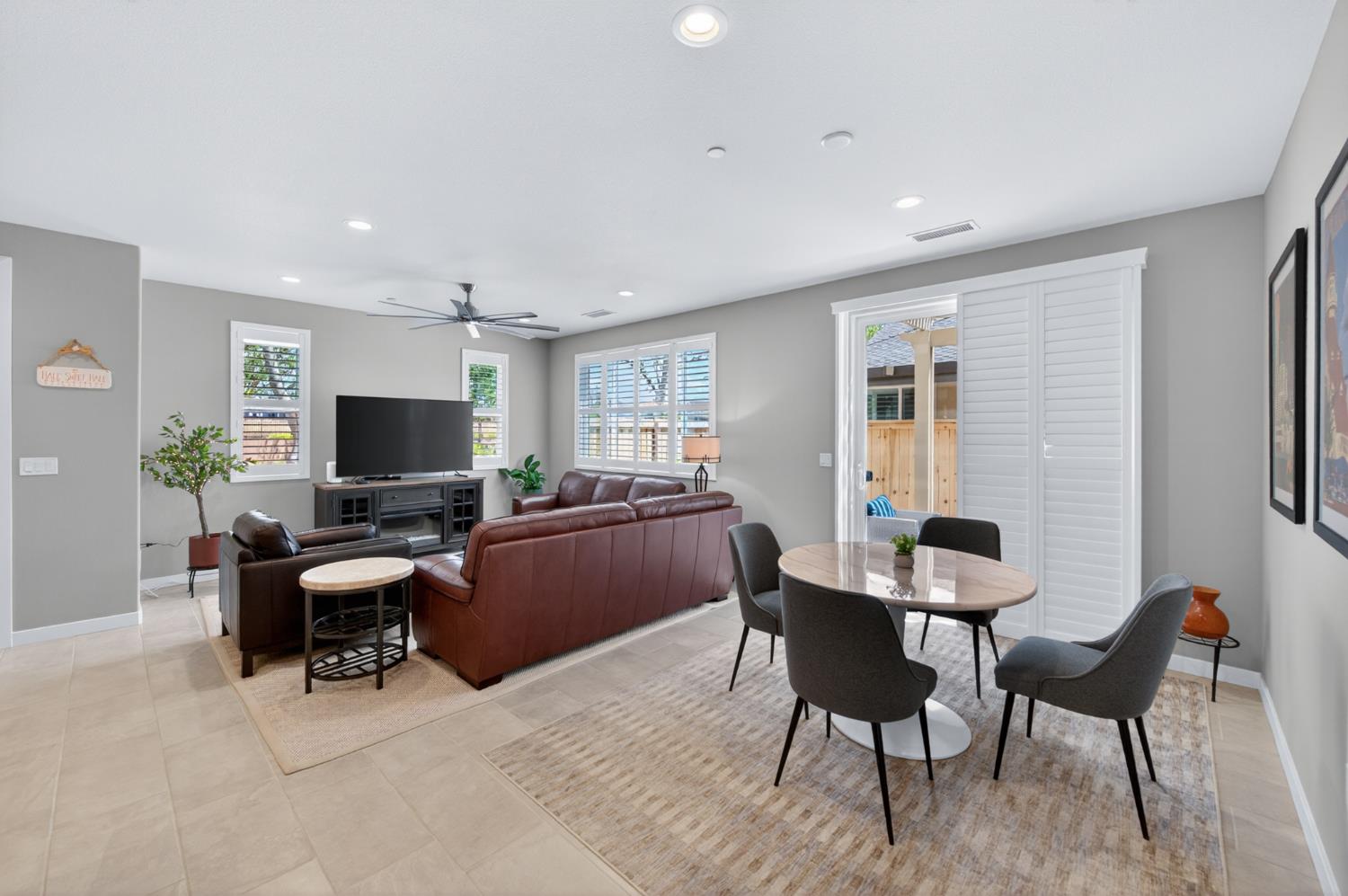 4185 Ryan Ln, Madera, CA 93636