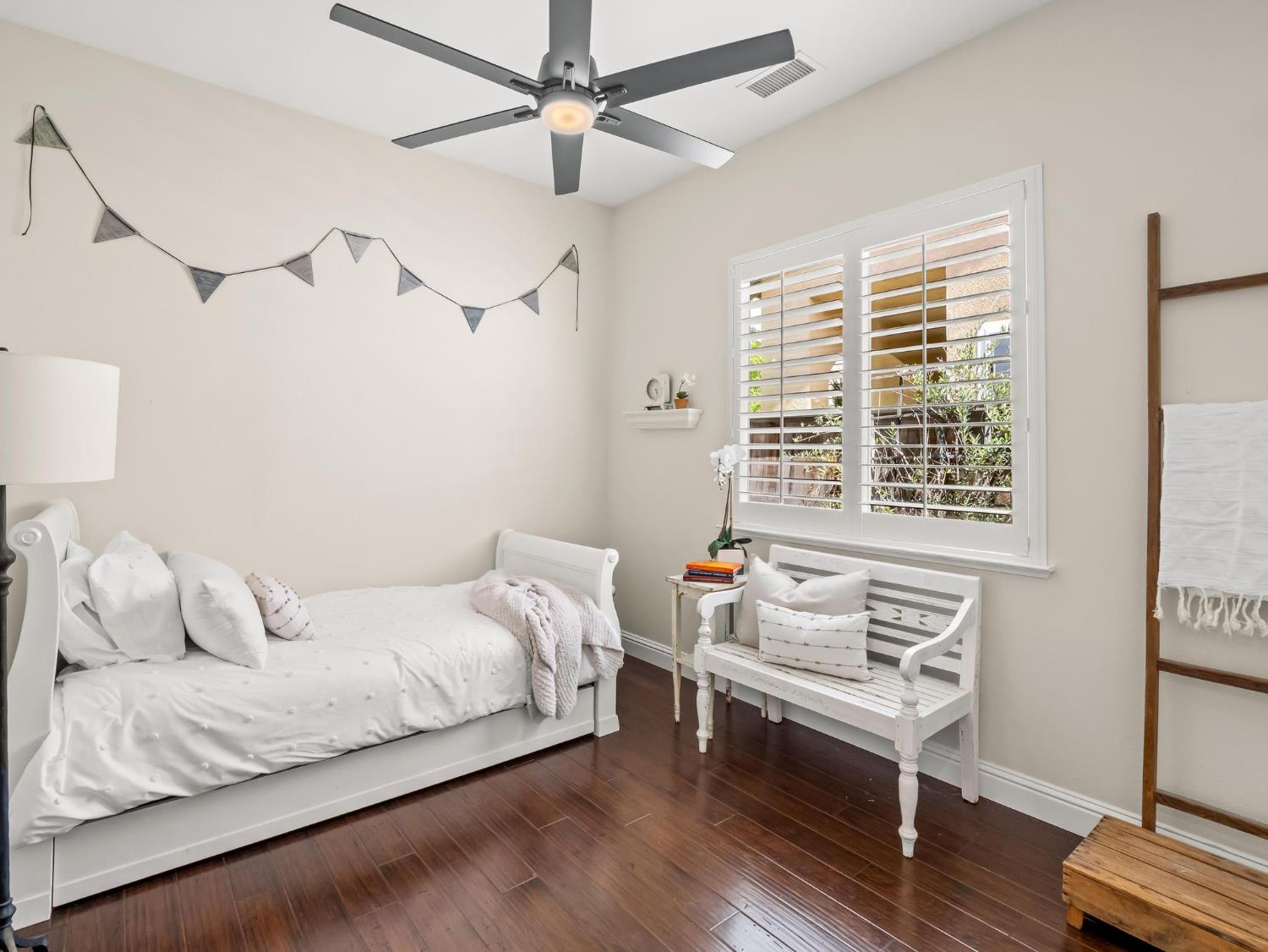 3524 Prescott Ave, Clovis, CA 93619