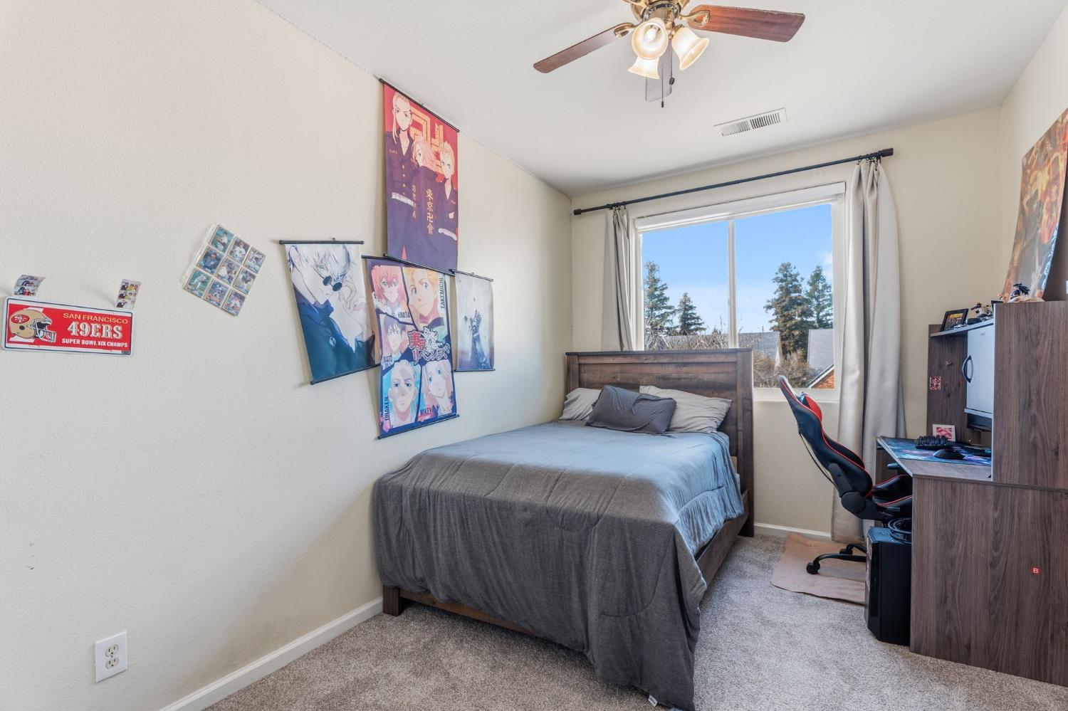 2613 Applegate Ave, Clovis, CA 93611