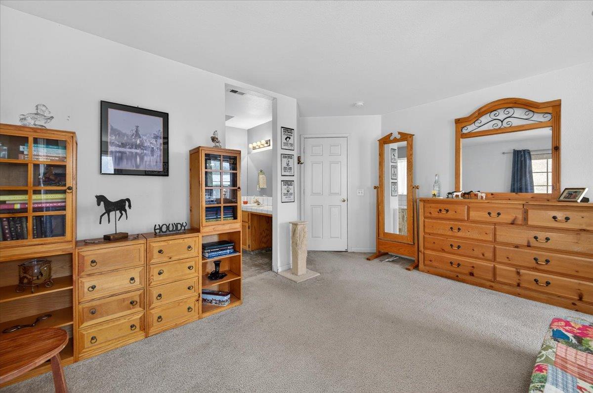 36209 Sand Creek Rd, Yokuts Valley, CA 93675