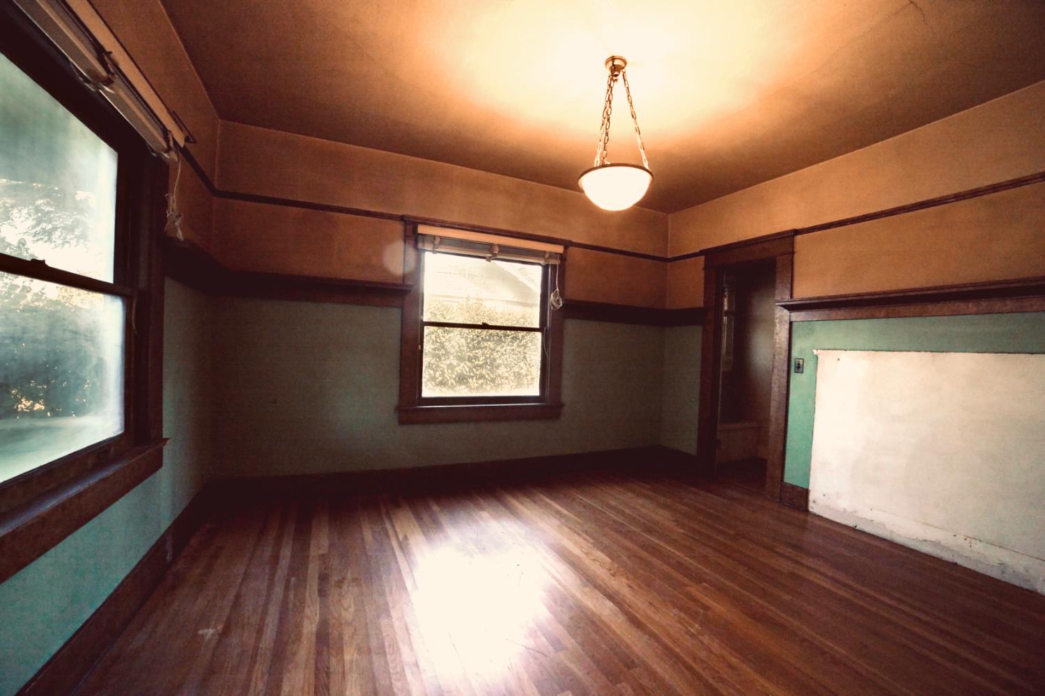 421 N D St, Madera, CA 93638