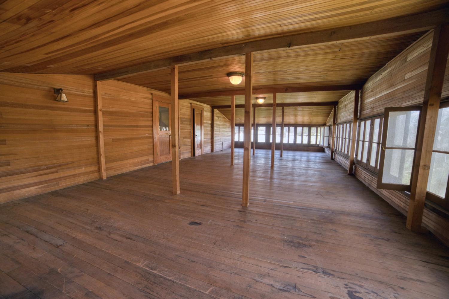 421 N D St, Madera, CA 93638