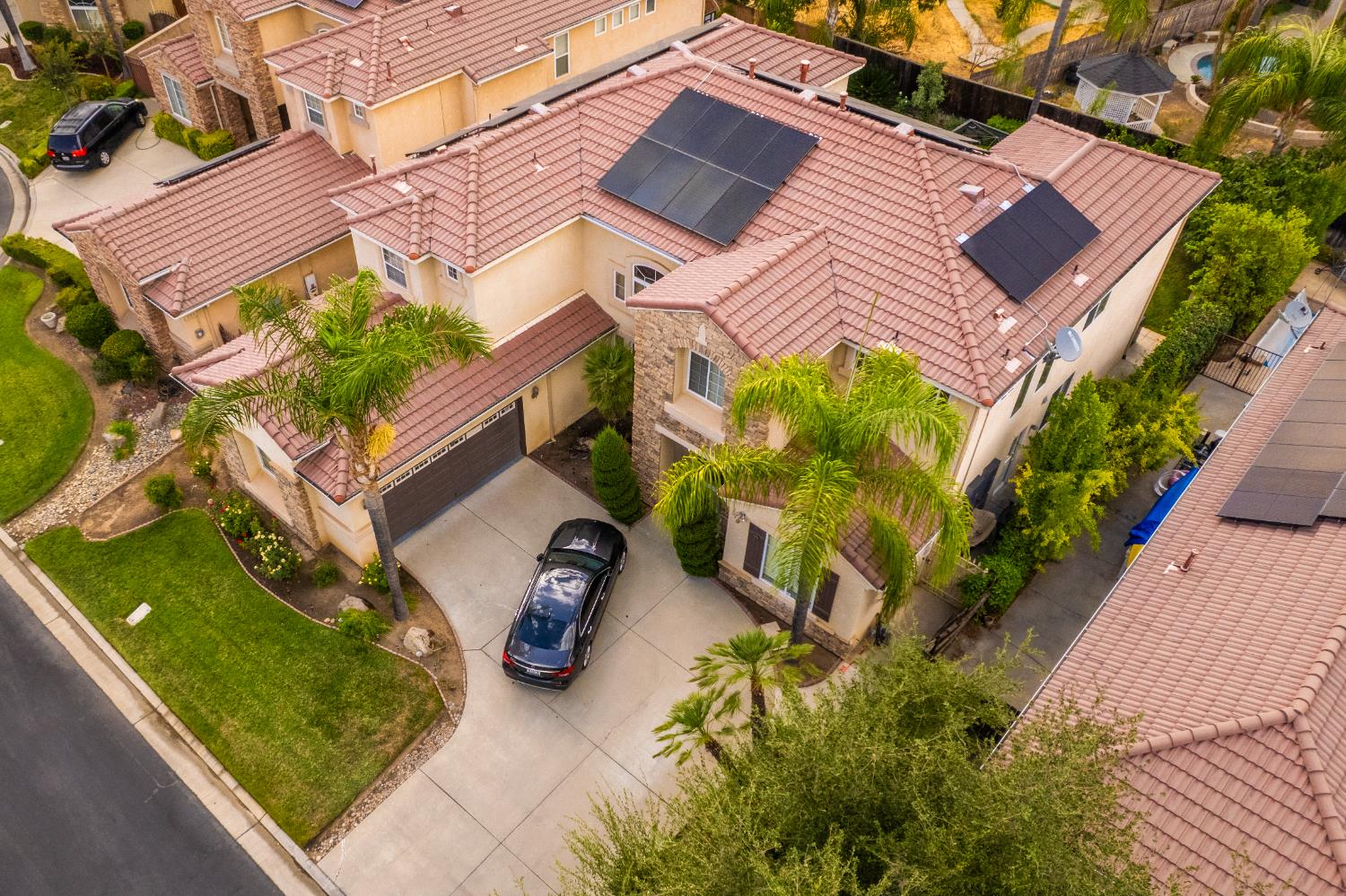 9655 N Willey Ct, Fresno, CA 93720