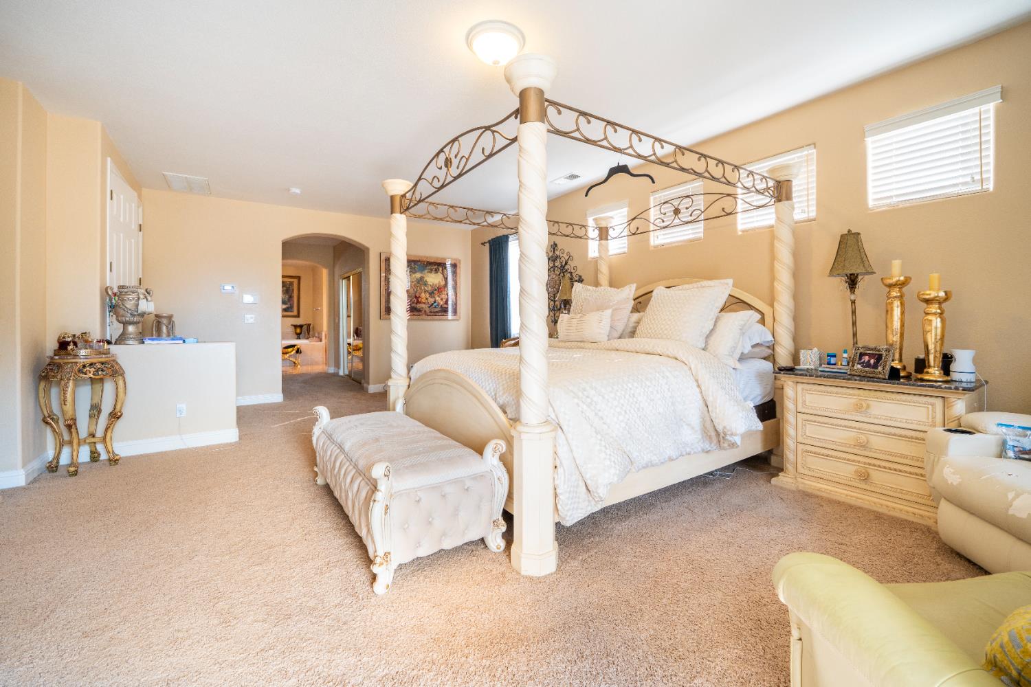 9655 N Willey Ct, Fresno, CA 93720