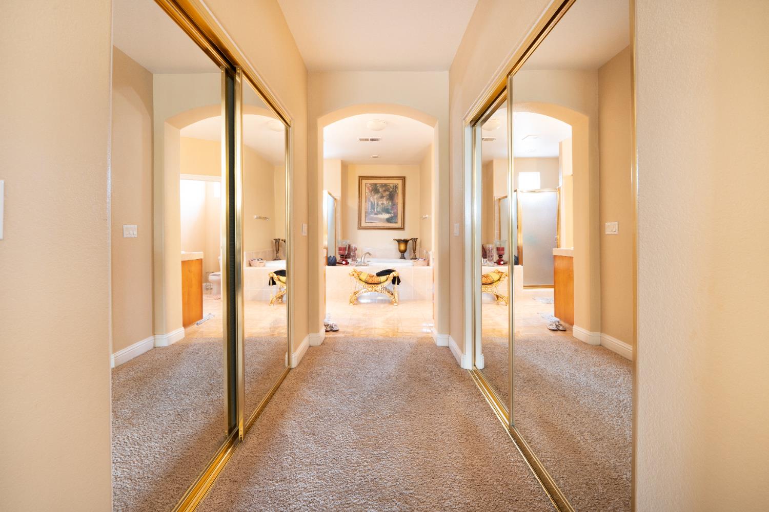 9655 N Willey Ct, Fresno, CA 93720