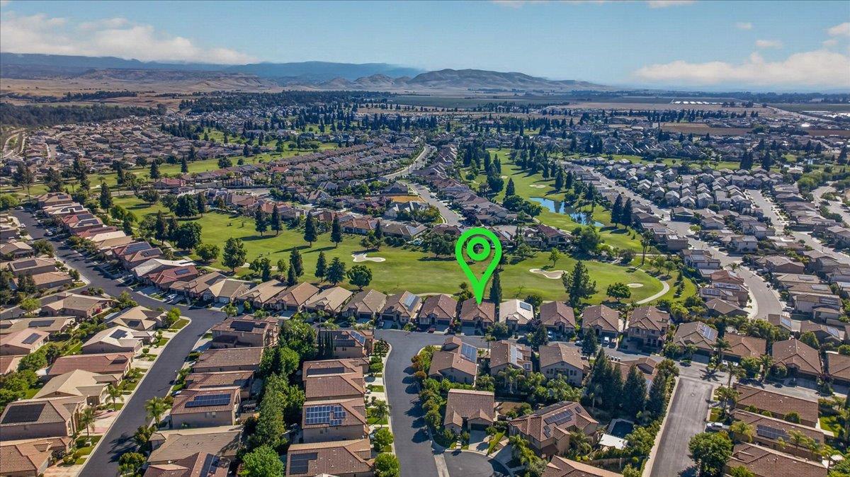 11348 N Via Montessori Dr, Fresno, CA 93730