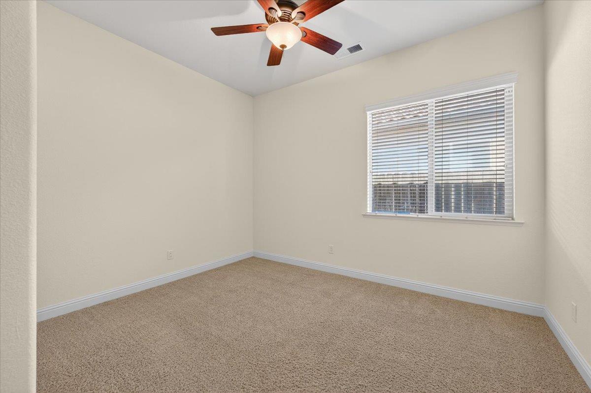 11348 N Via Montessori Dr, Fresno, CA 93730