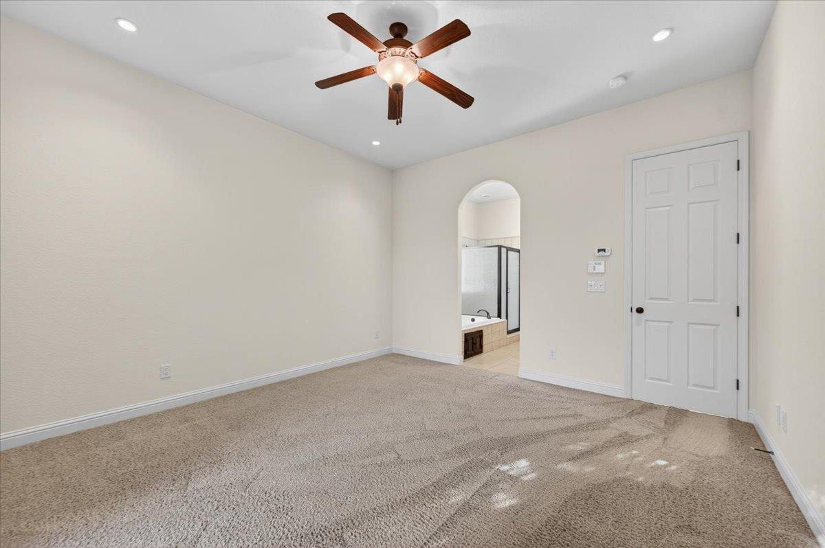 11348 N Via Montessori Dr, Fresno, CA 93730