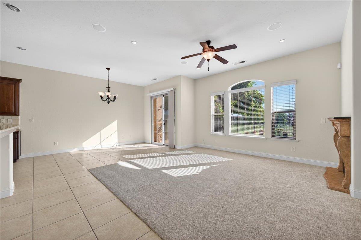 11348 N Via Montessori Dr, Fresno, CA 93730