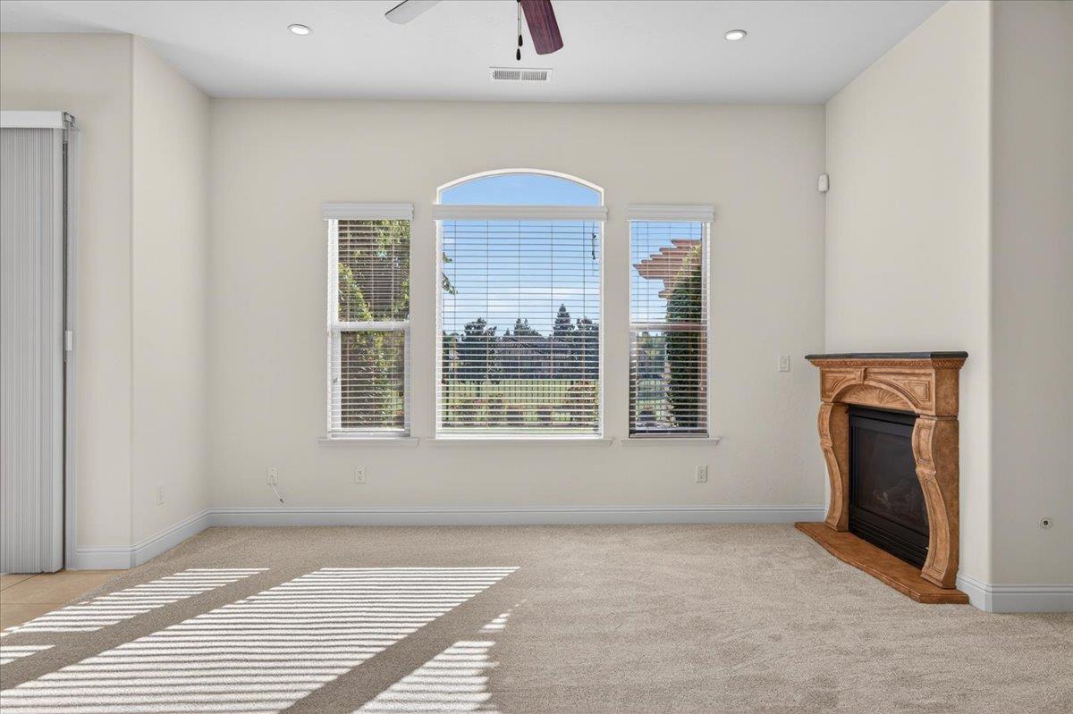 11348 N Via Montessori Dr, Fresno, CA 93730