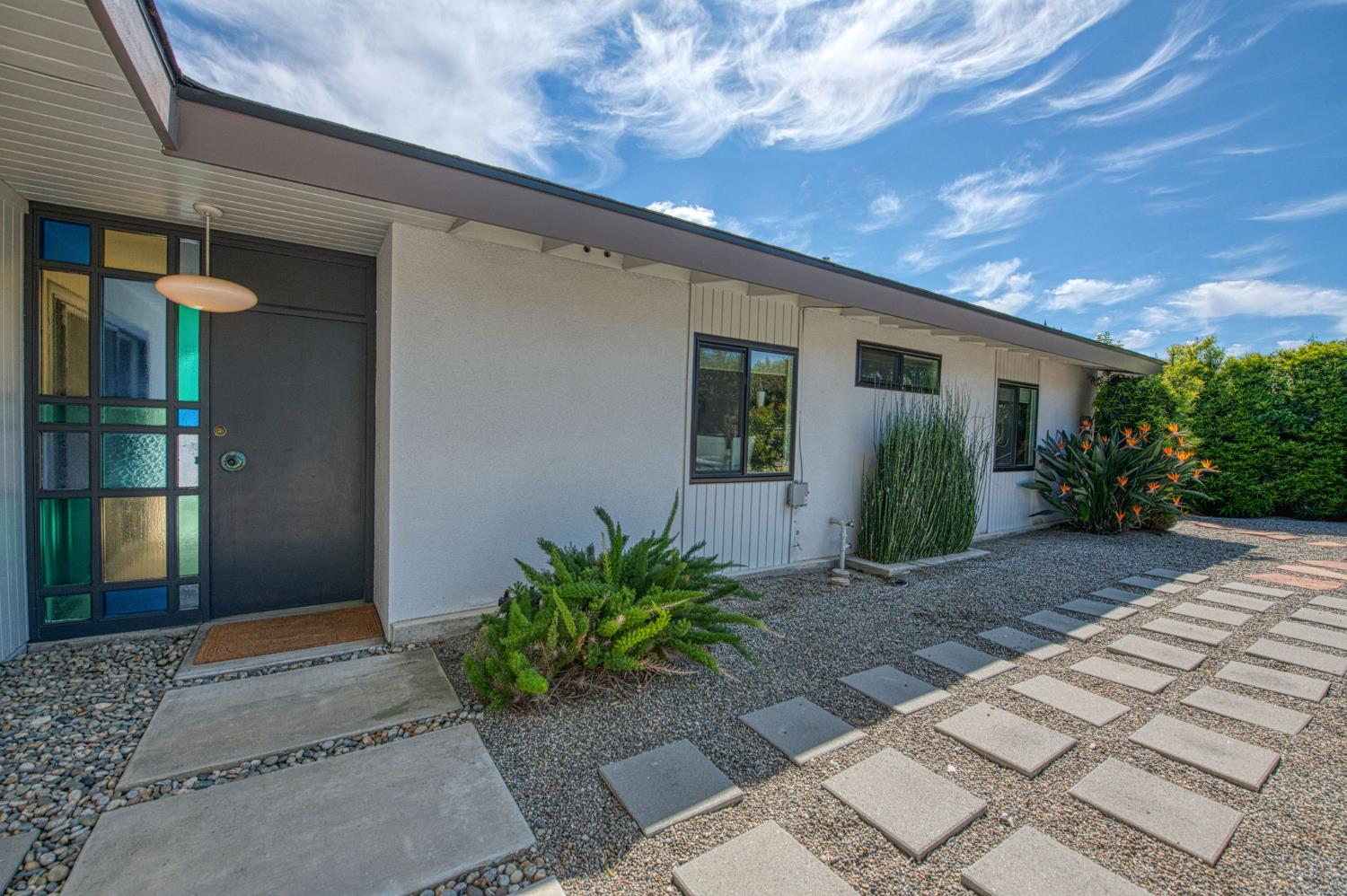 1527 W San Ramon Ave, Fresno, CA 93711