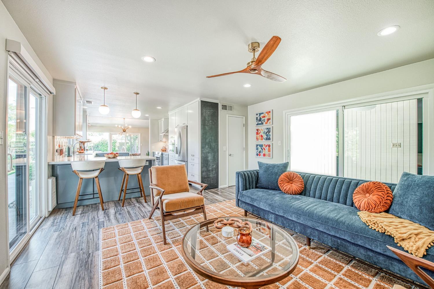 1527 W San Ramon Ave, Fresno, CA 93711