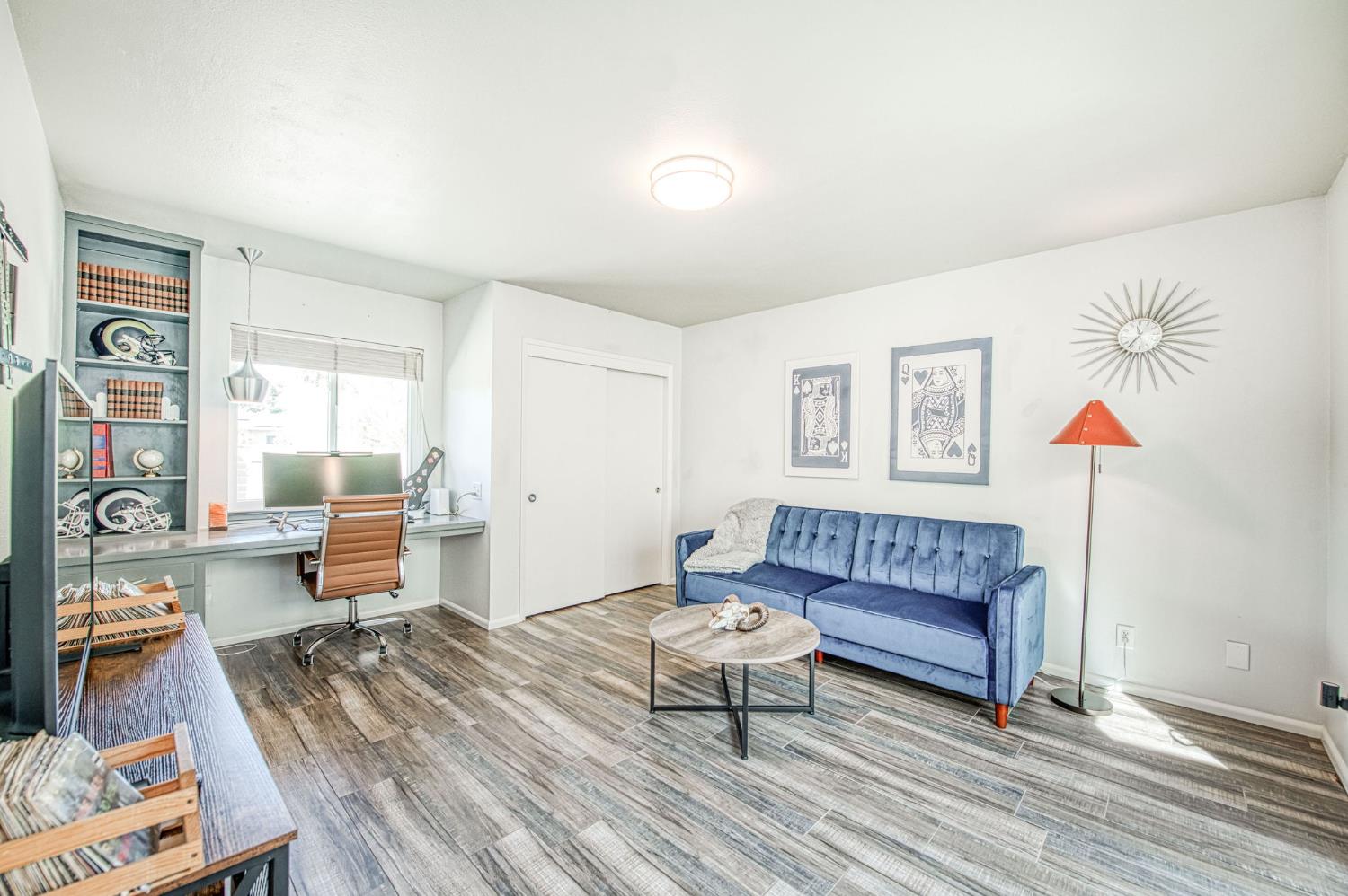 1527 W San Ramon Ave, Fresno, CA 93711