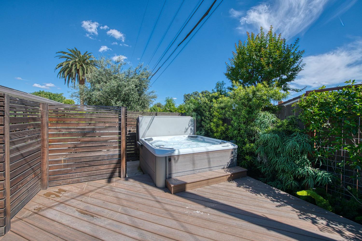 1527 W San Ramon Ave, Fresno, CA 93711