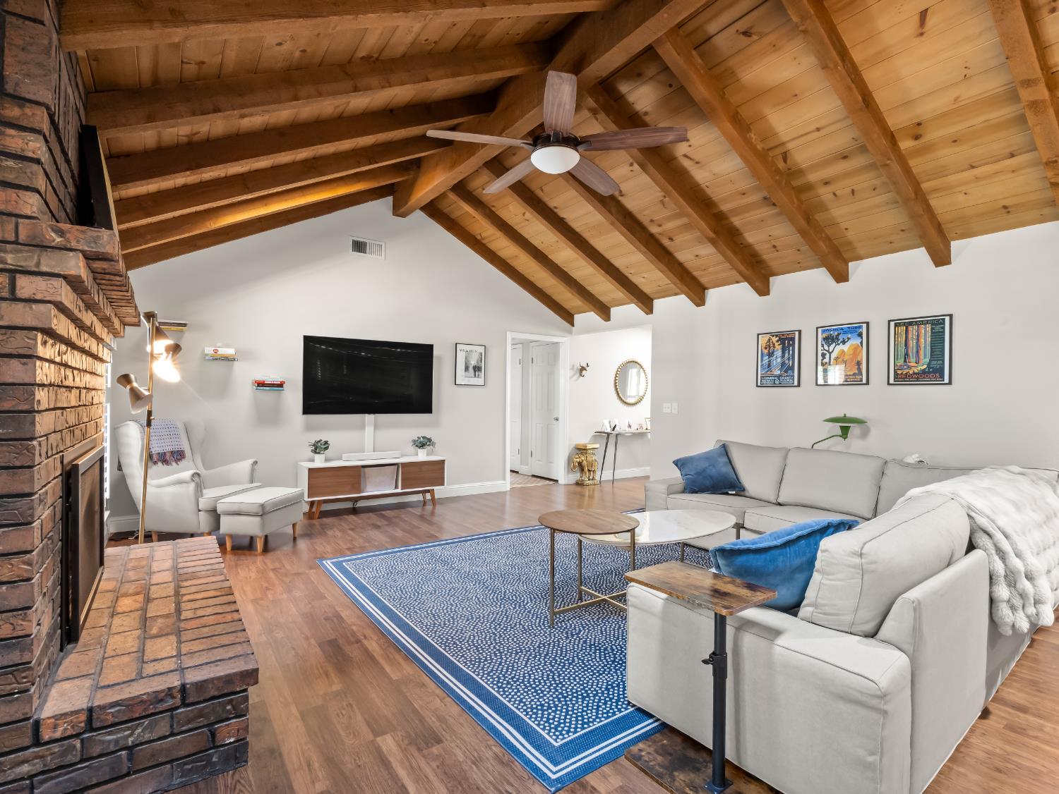 8732 N Fuller Ave, Fresno, CA 93720