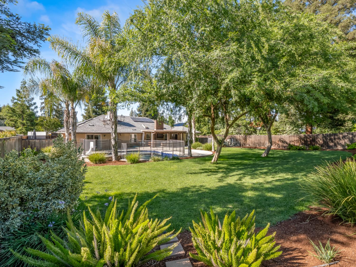 8732 N Fuller Ave, Fresno, CA 93720