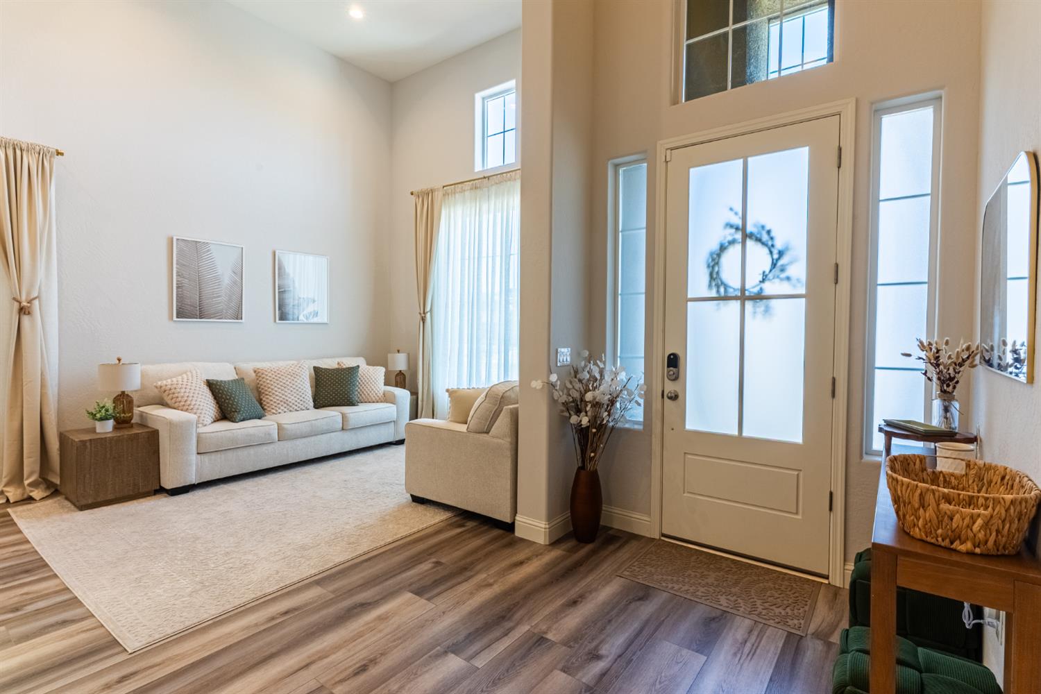 4176 Twain Ave, Clovis, CA 93619