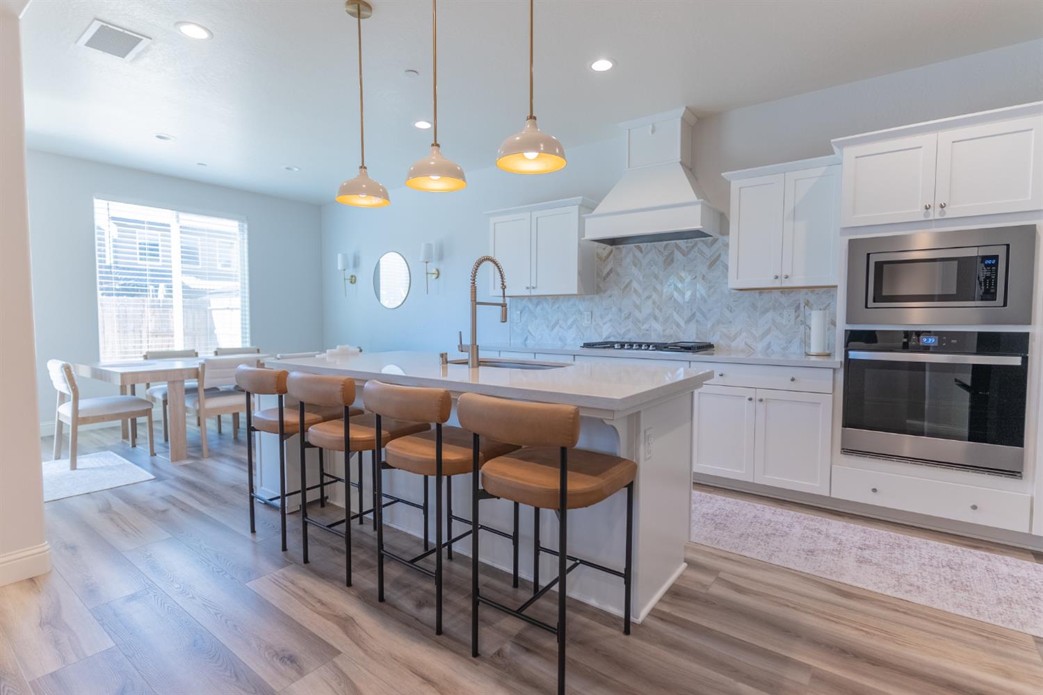 4176 Twain Ave, Clovis, CA 93619