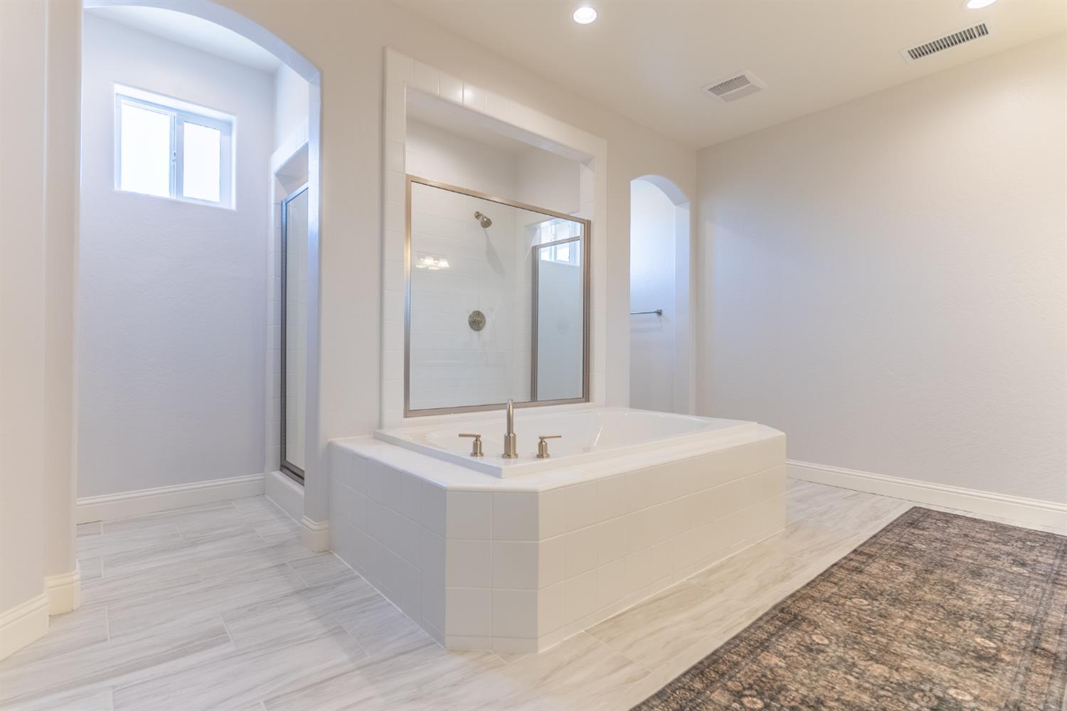 4176 Twain Ave, Clovis, CA 93619