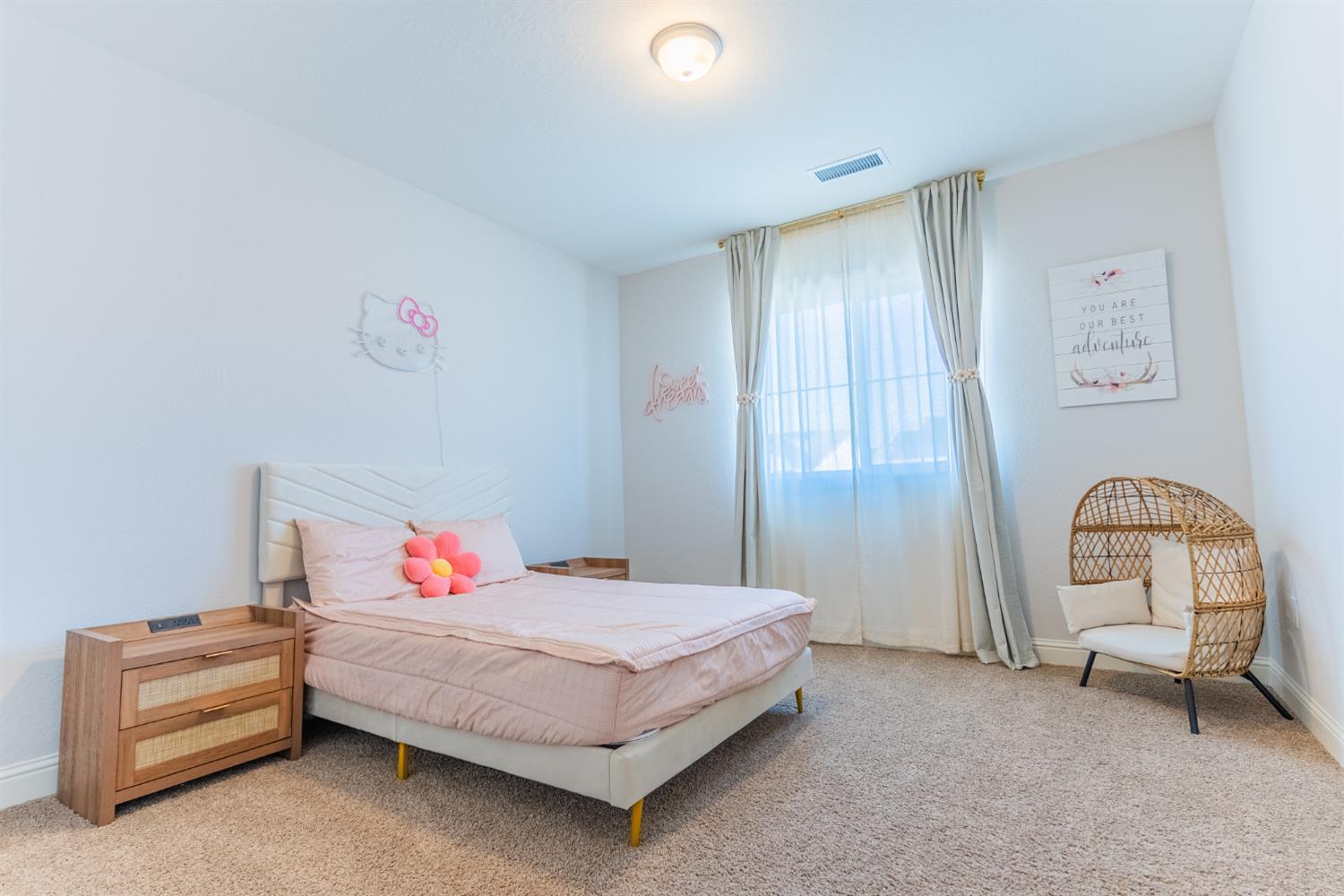 4176 Twain Ave, Clovis, CA 93619