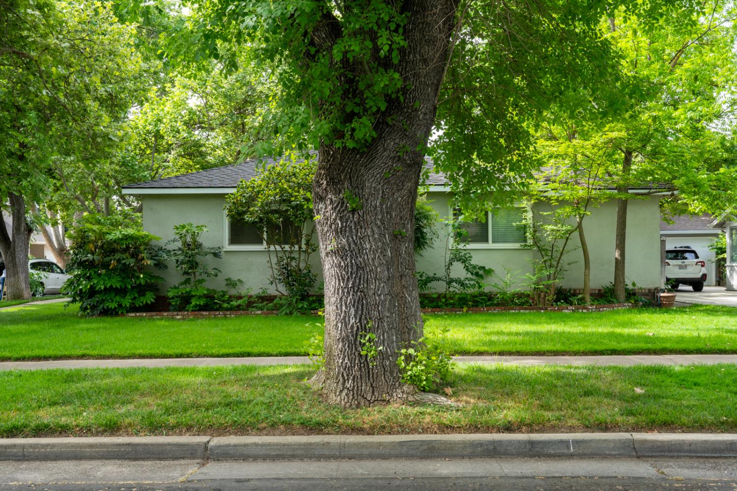 2669 6th Ave, Merced, CA 95340