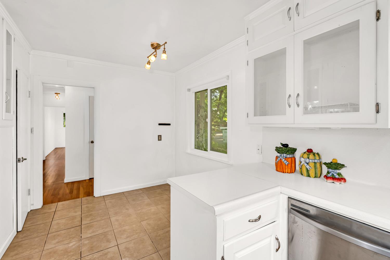 2669 6th Ave, Merced, CA 95340