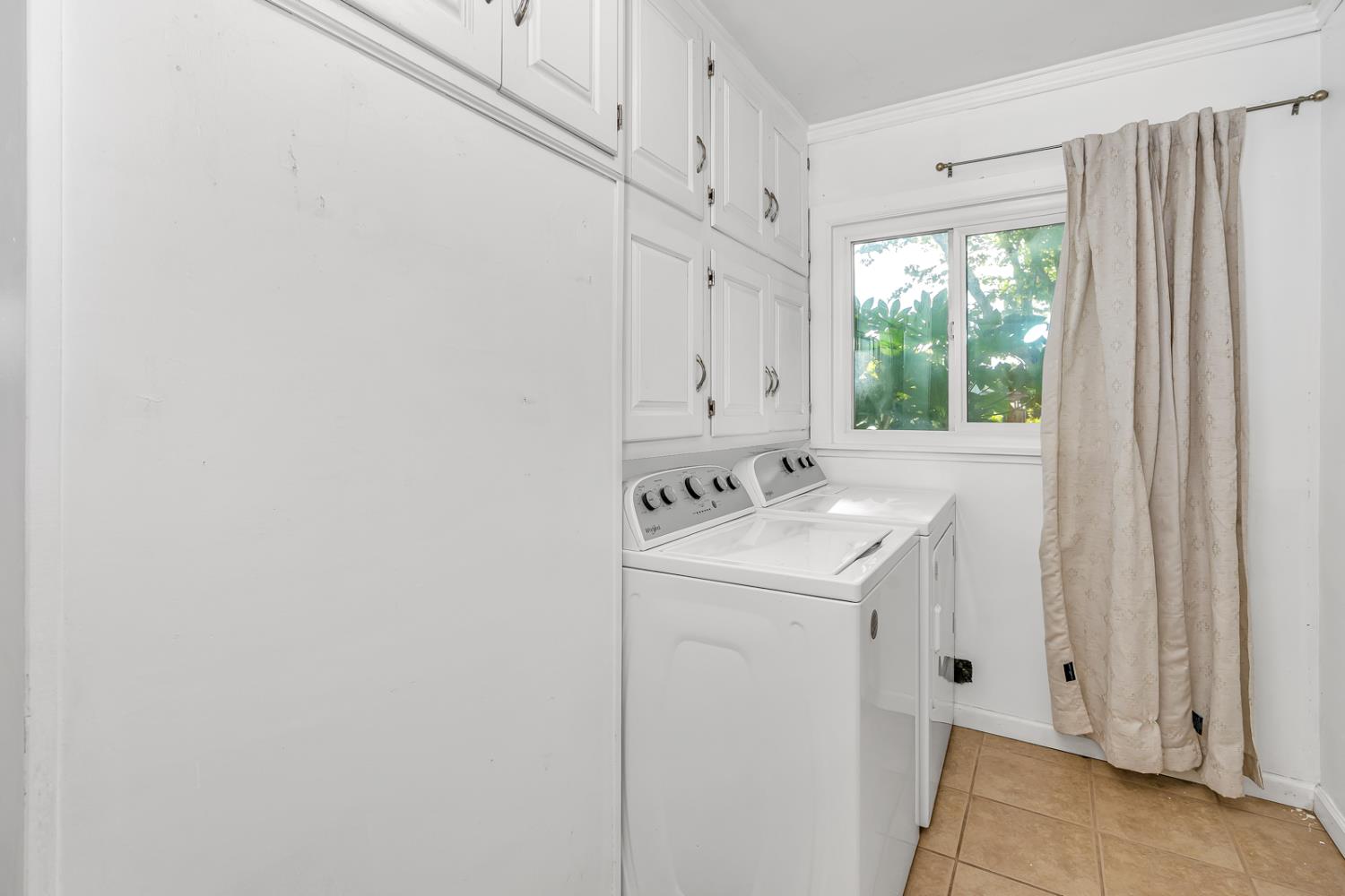 2669 6th Ave, Merced, CA 95340