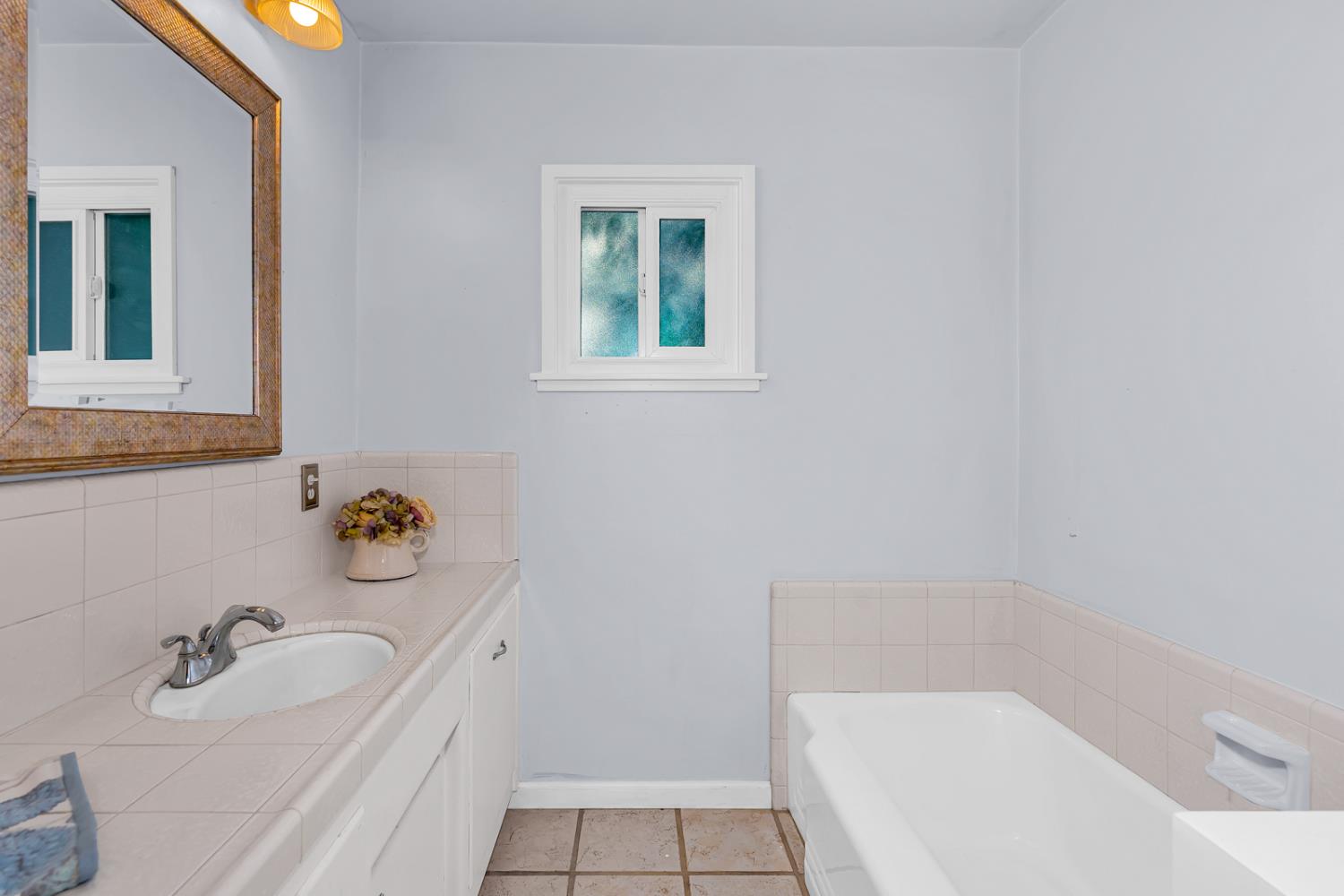 2669 6th Ave, Merced, CA 95340