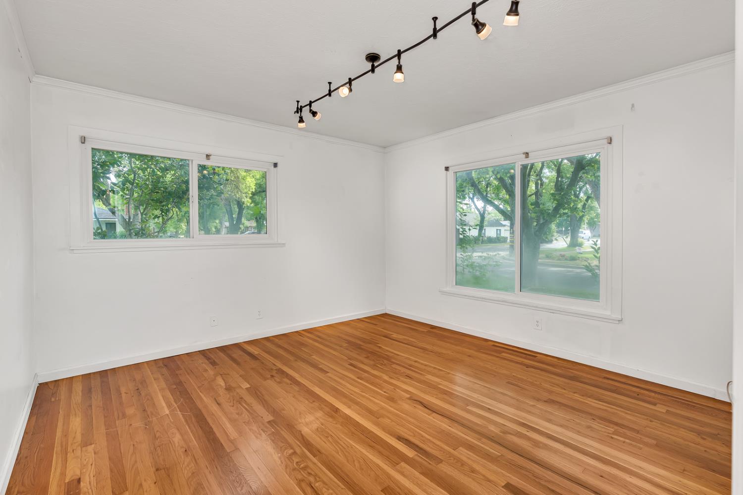 2669 6th Ave, Merced, CA 95340