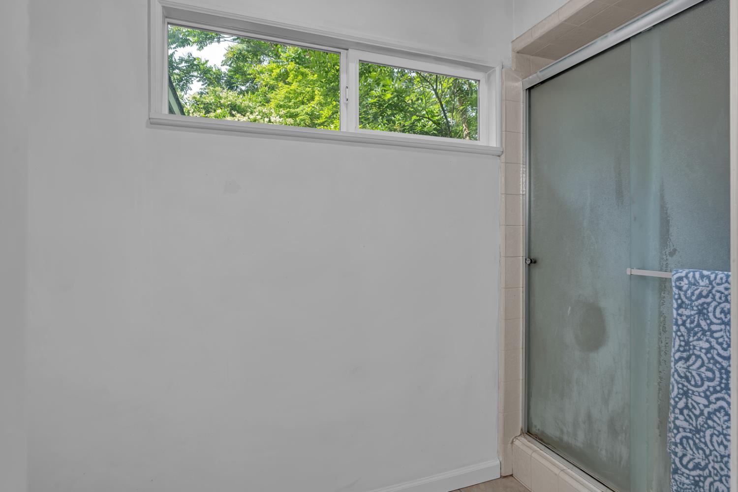 2669 6th Ave, Merced, CA 95340