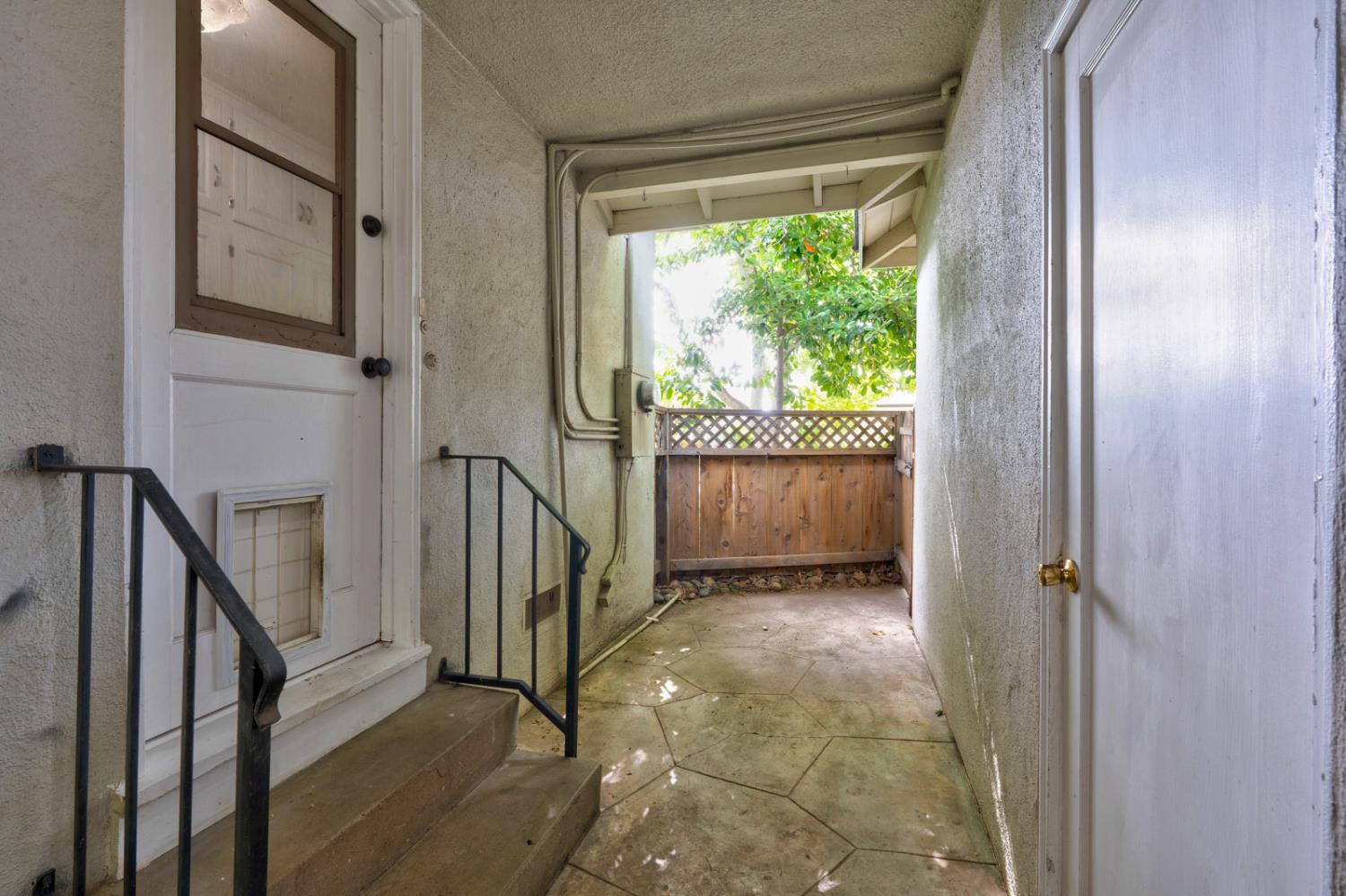 2669 6th Ave, Merced, CA 95340