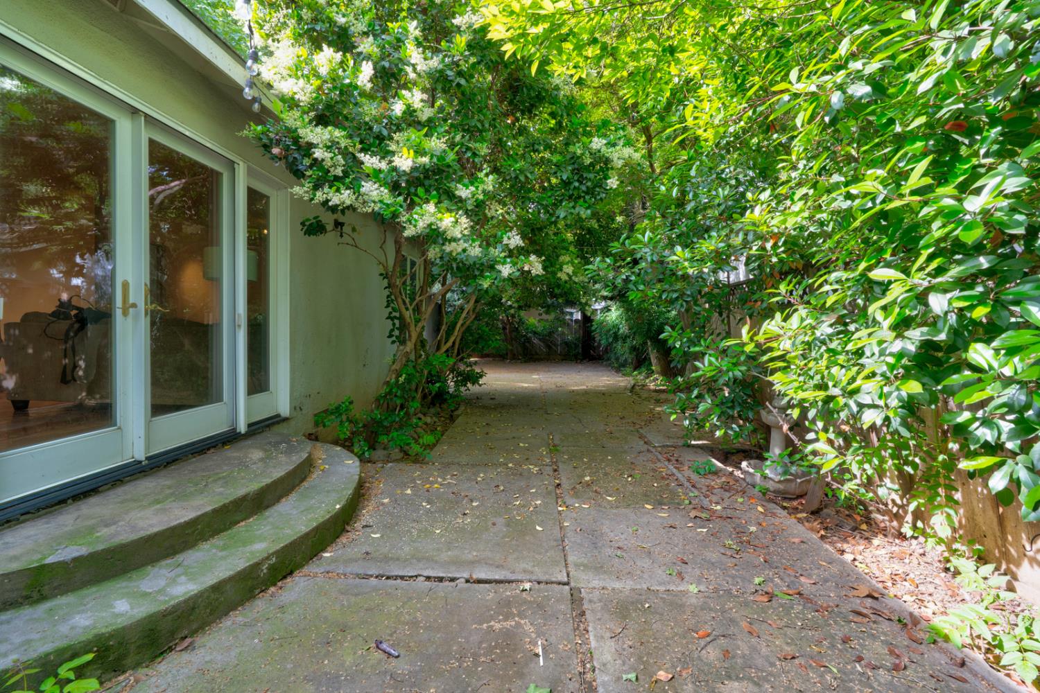 2669 6th Ave, Merced, CA 95340