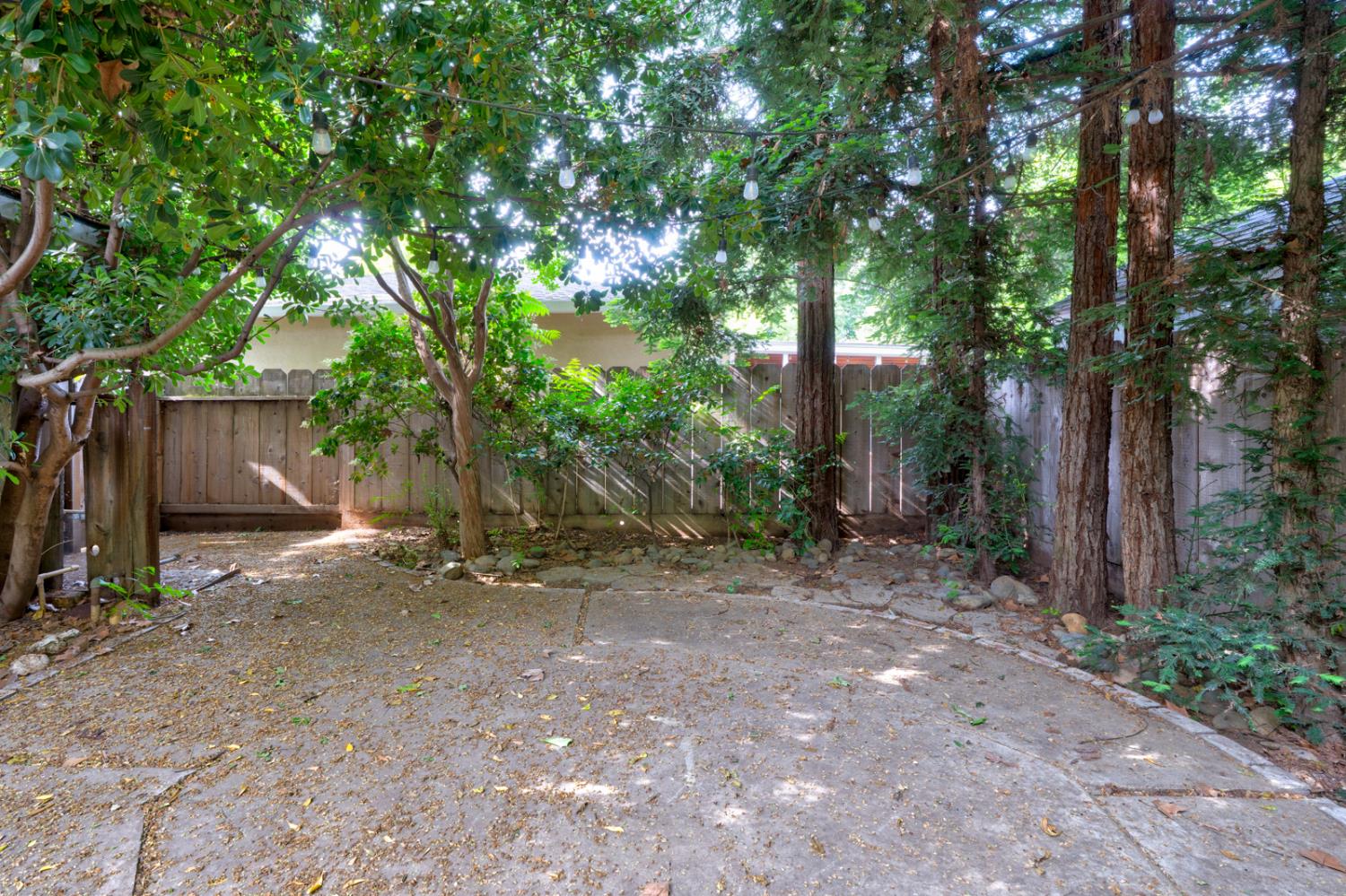 2669 6th Ave, Merced, CA 95340