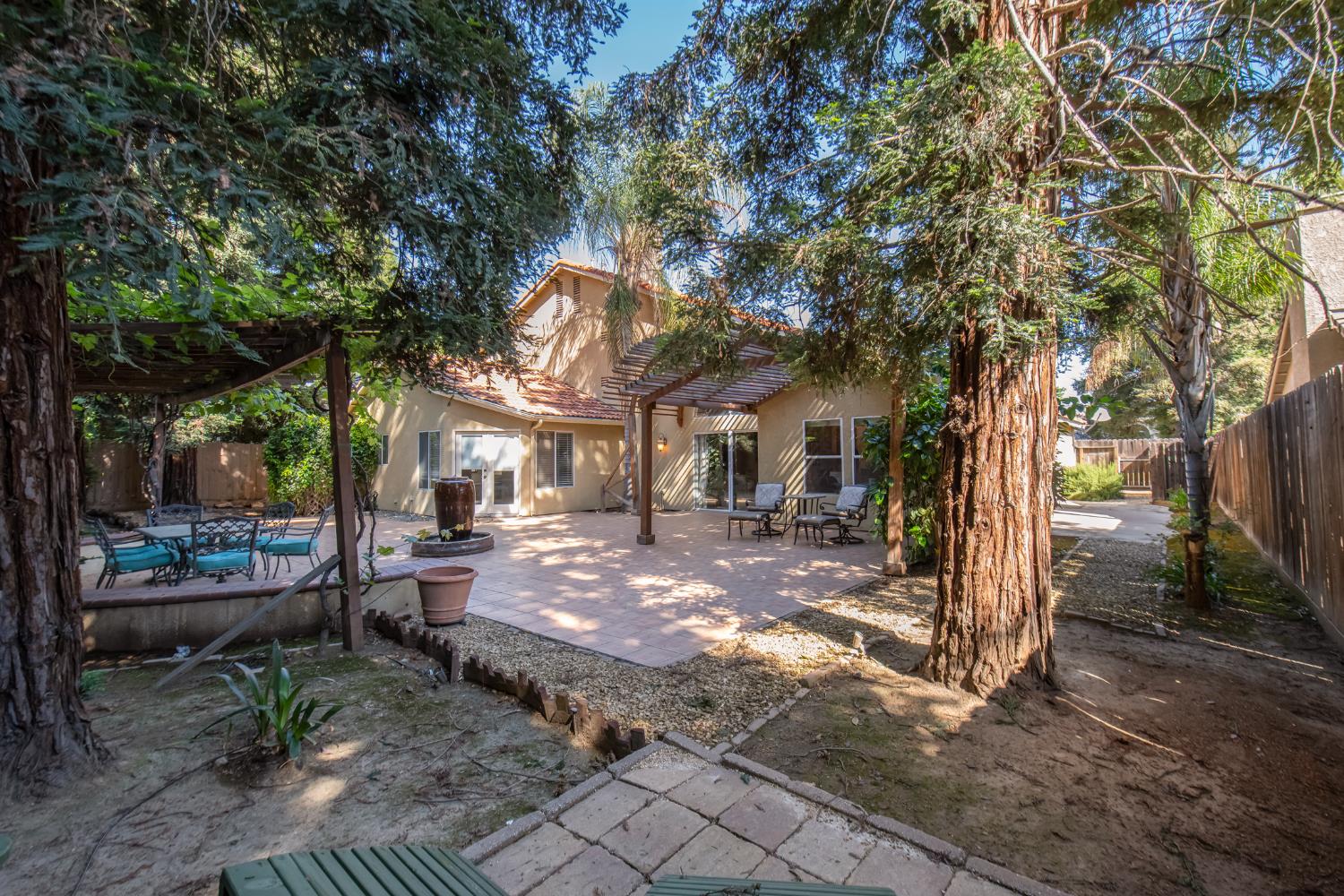 2173 E Muncie Ave, Fresno, CA 93720