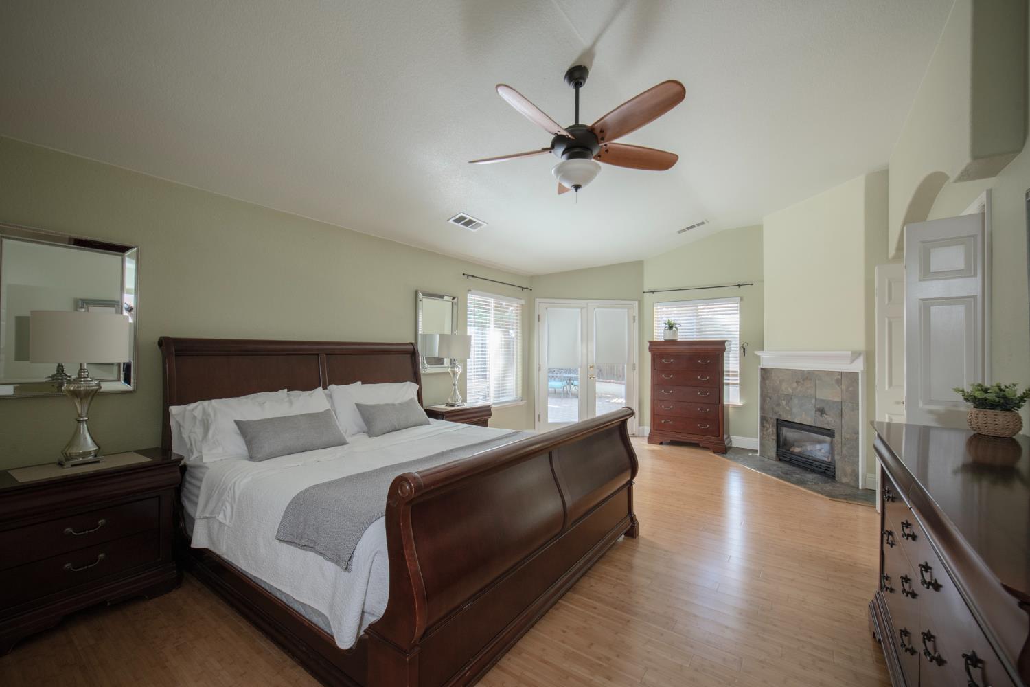 2173 E Muncie Ave, Fresno, CA 93720