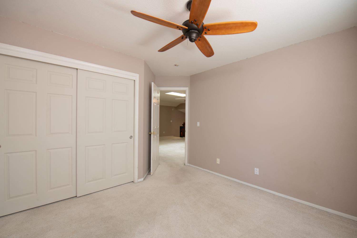 2173 E Muncie Ave, Fresno, CA 93720