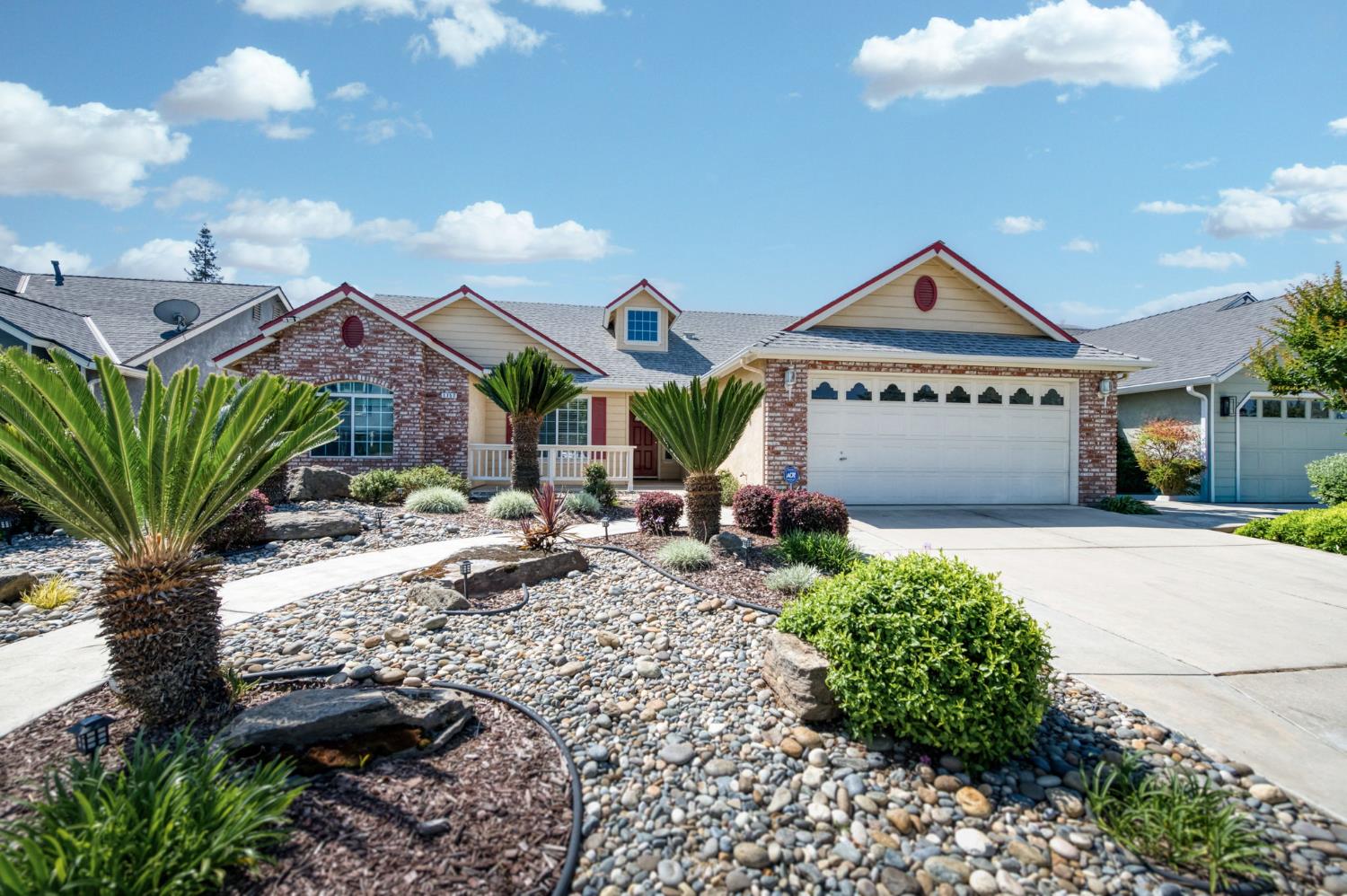 1757 E Revere Rd, Fresno, CA 93720