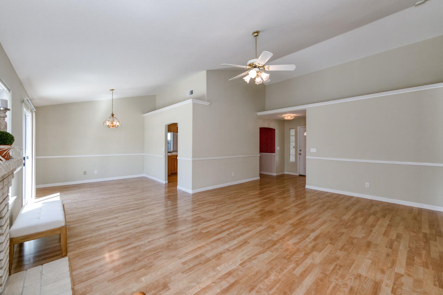 1757 E Revere Rd, Fresno, CA 93720