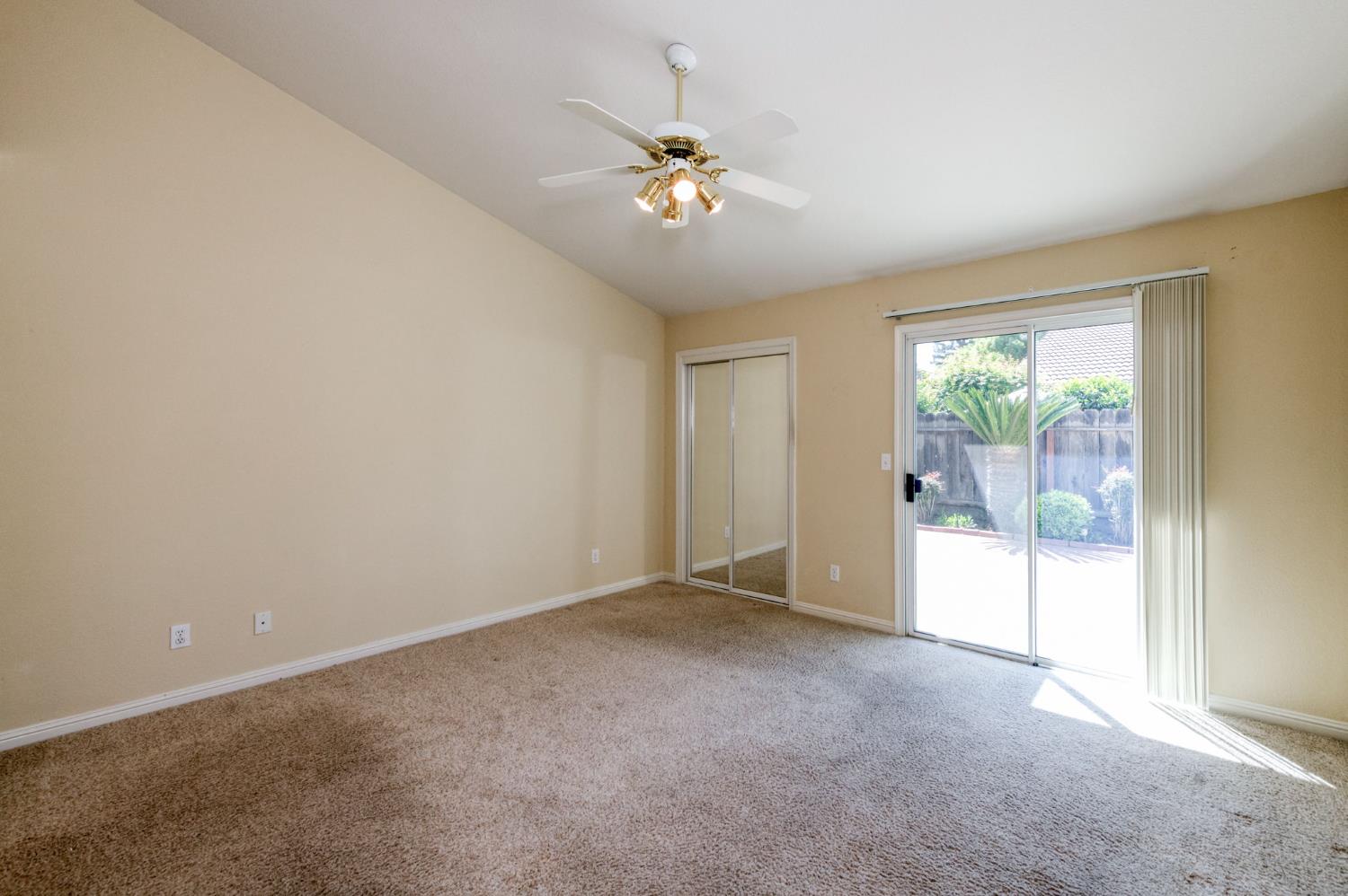 1757 E Revere Rd, Fresno, CA 93720