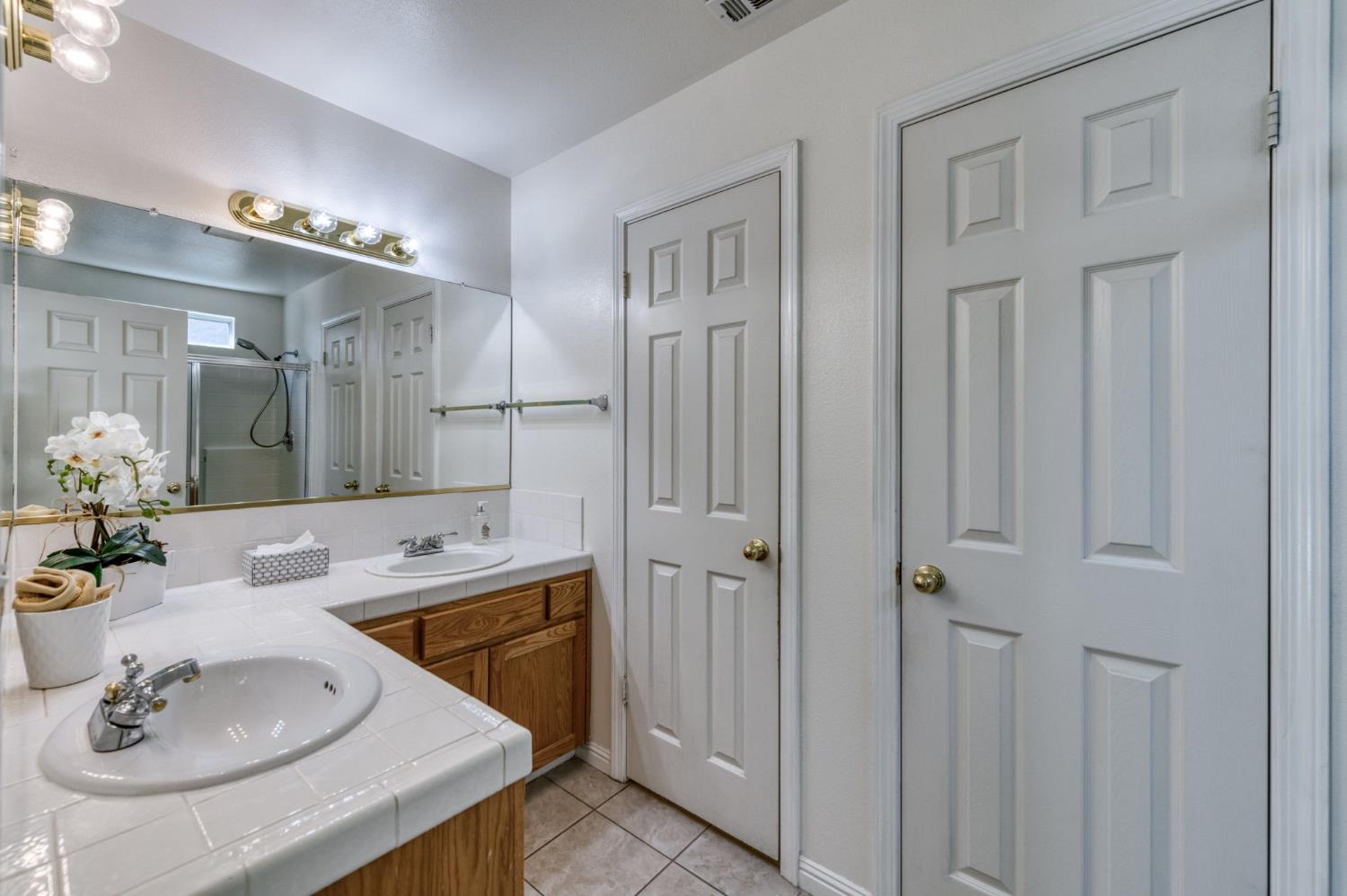 1757 E Revere Rd, Fresno, CA 93720