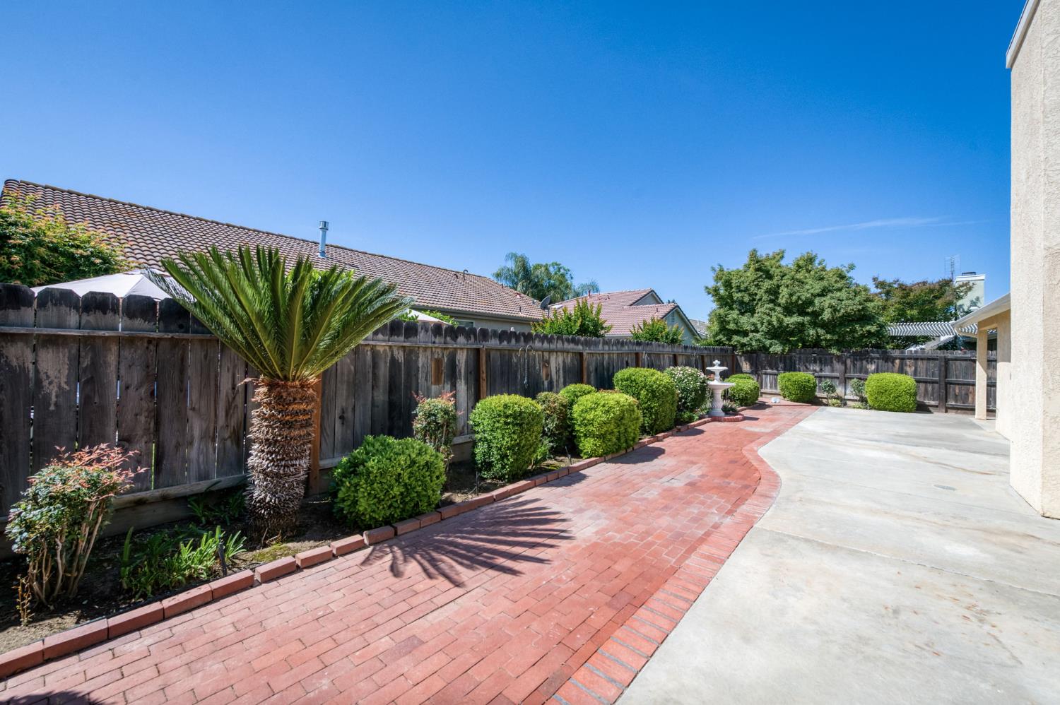 1757 E Revere Rd, Fresno, CA 93720