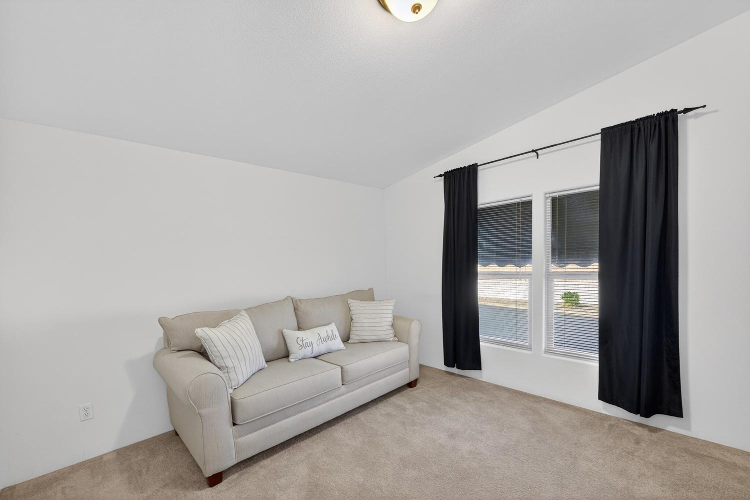 336 E Alluvial Ave #12, Fresno, CA 93720