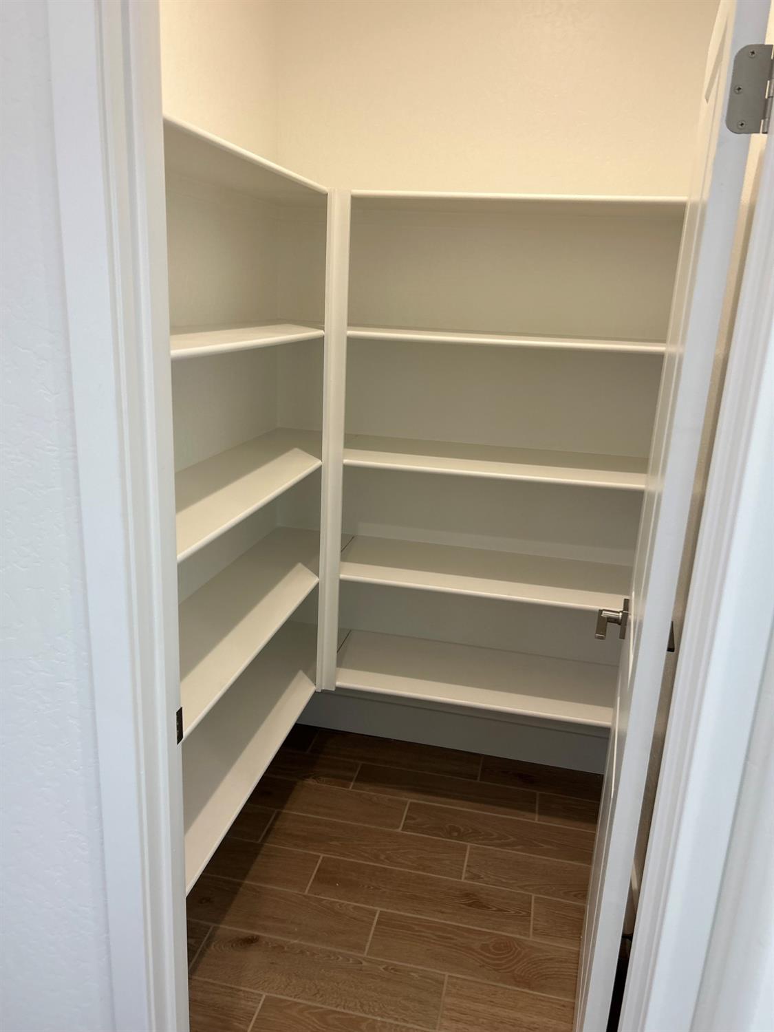 2813 E Corteza Dr, Fresno, CA 93730