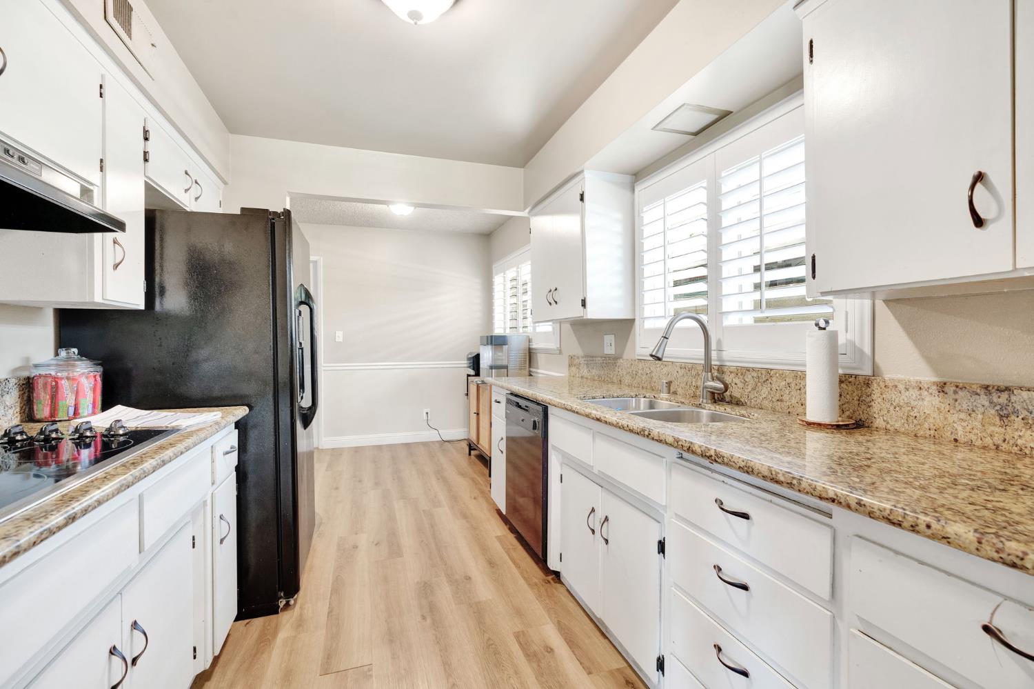 434 Stanford Ave, Coalinga, CA 93210