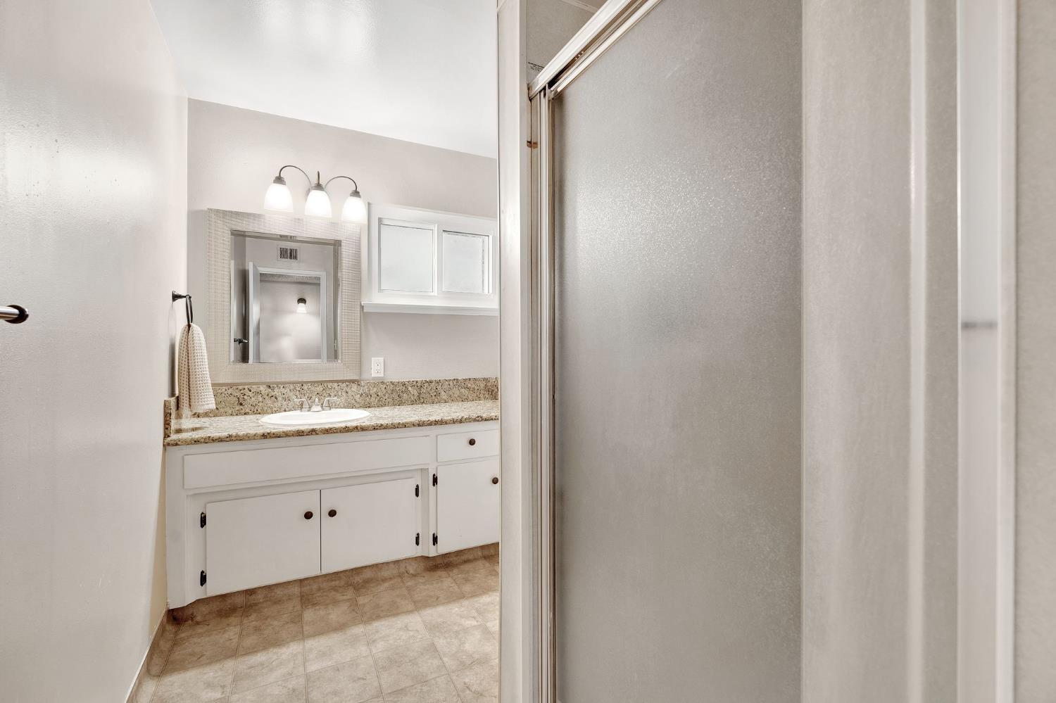 434 Stanford Ave, Coalinga, CA 93210