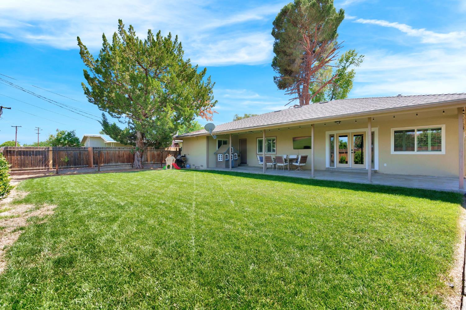 434 Stanford Ave, Coalinga, CA 93210