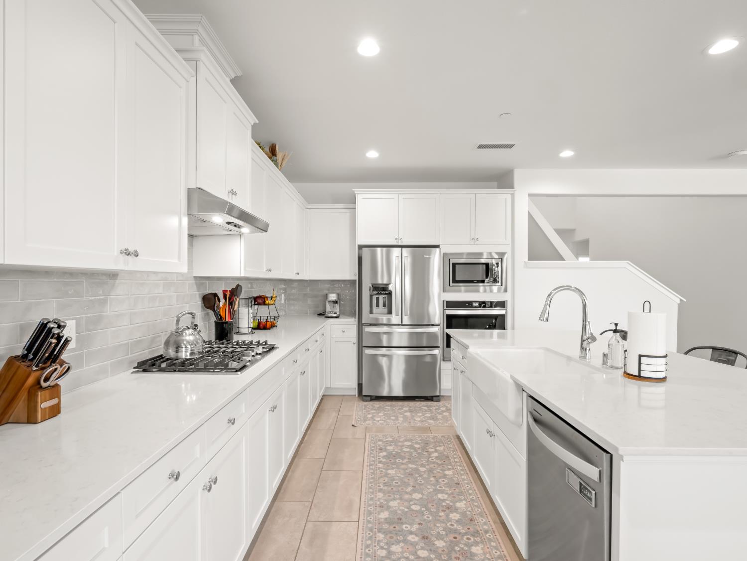 4486 Crown Bluffs Dr, Madera, CA 93636